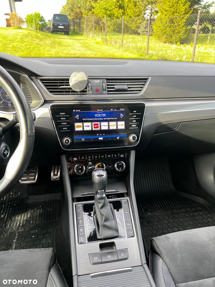 Skoda Superb 2.0 TSI 4x4 Scout DSG - 19