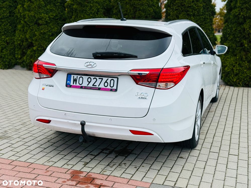 Hyundai i40 Kombi blue 1.7 CRDi DCT Premium - 4