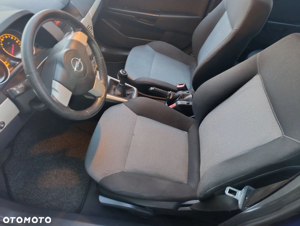 Opel Astra 1.4 Enjoy - 19