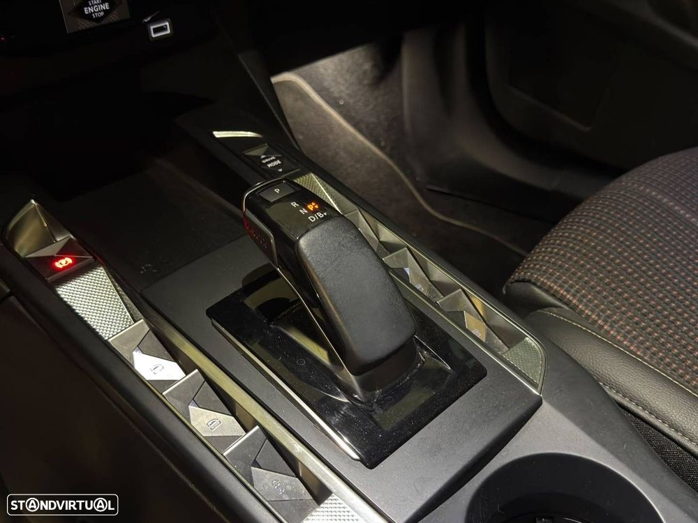 DS DS3 E-Tense Edition France - 17
