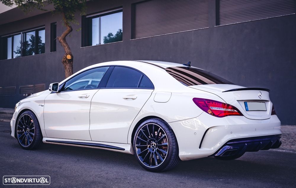 Mercedes-Benz CLA 45 AMG 4-Matic - 3