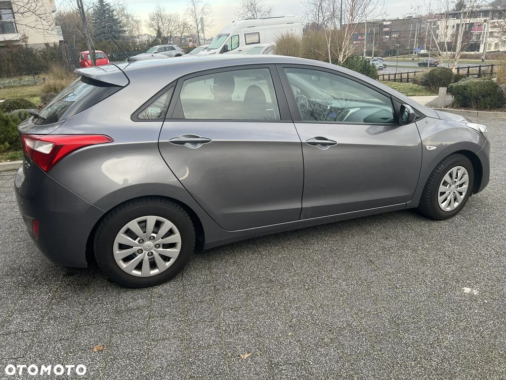 Hyundai i30 1.4 Classic - 8
