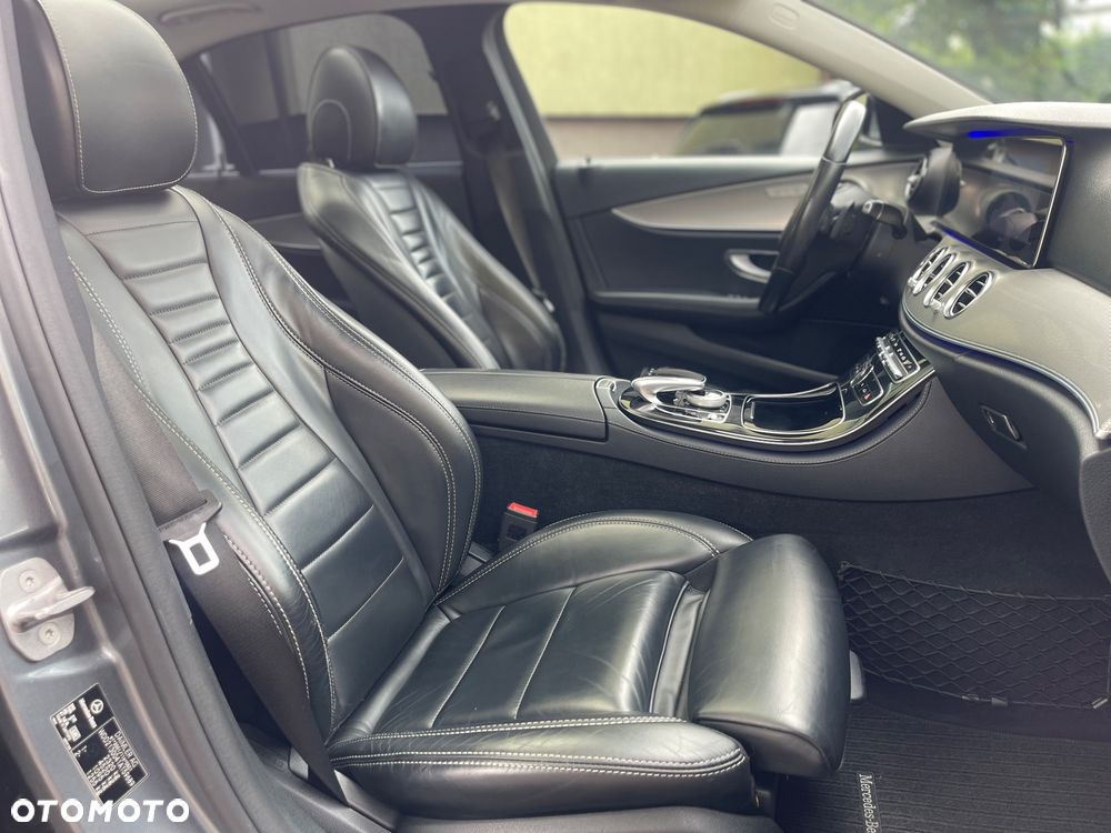 Mercedes-Benz Klasa E 220 d 4Matic 9G-TRONIC Sportstyle Edition - 14