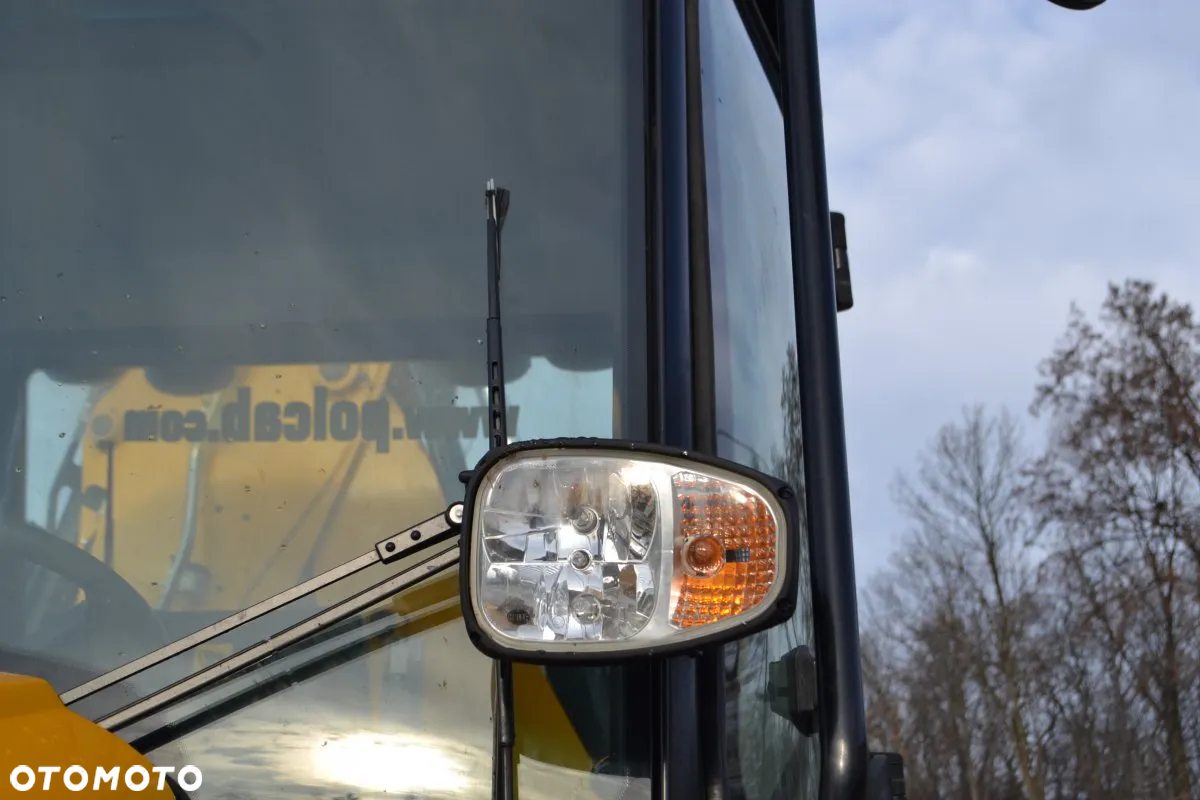 JCB 3CX - 16