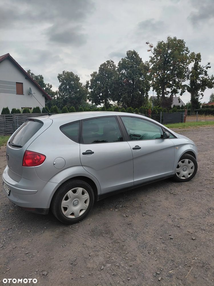 Seat Altea 2006 photo 2