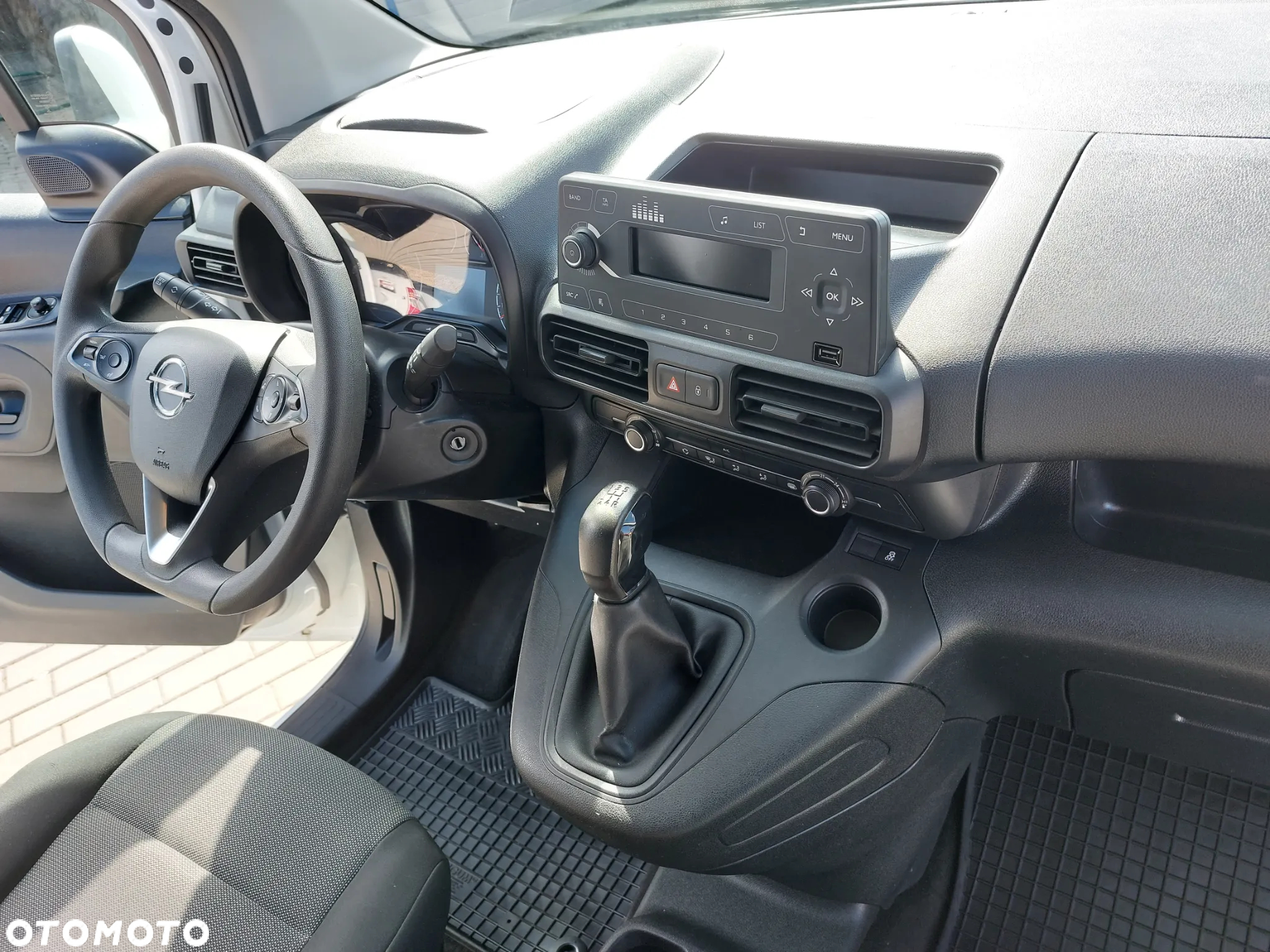 Opel Combo Life 1.5 CDTI Enjoy S&S - 27