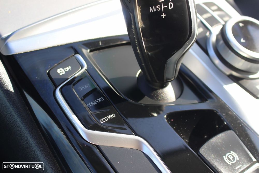 BMW 520 d Line Luxury Auto - 32