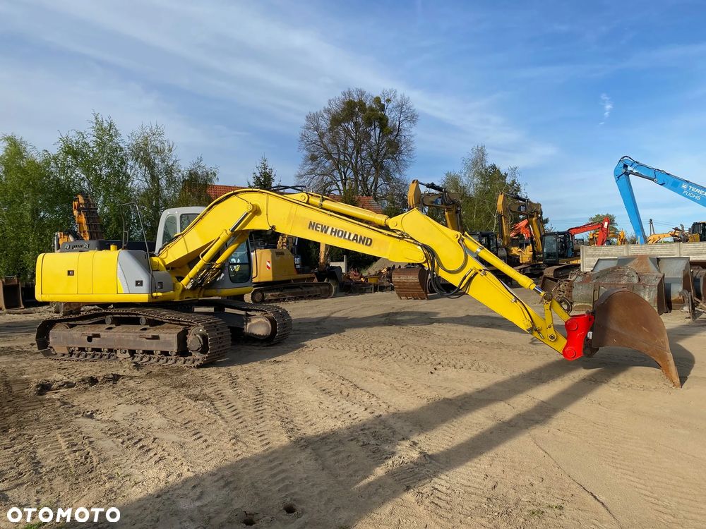 Kobelco NEW HOLLAND E175, 9900 MTH, Z NIEMIEC, PODWOZIE 90% DOBRE, WZOROWO UTRZYMANA - 15