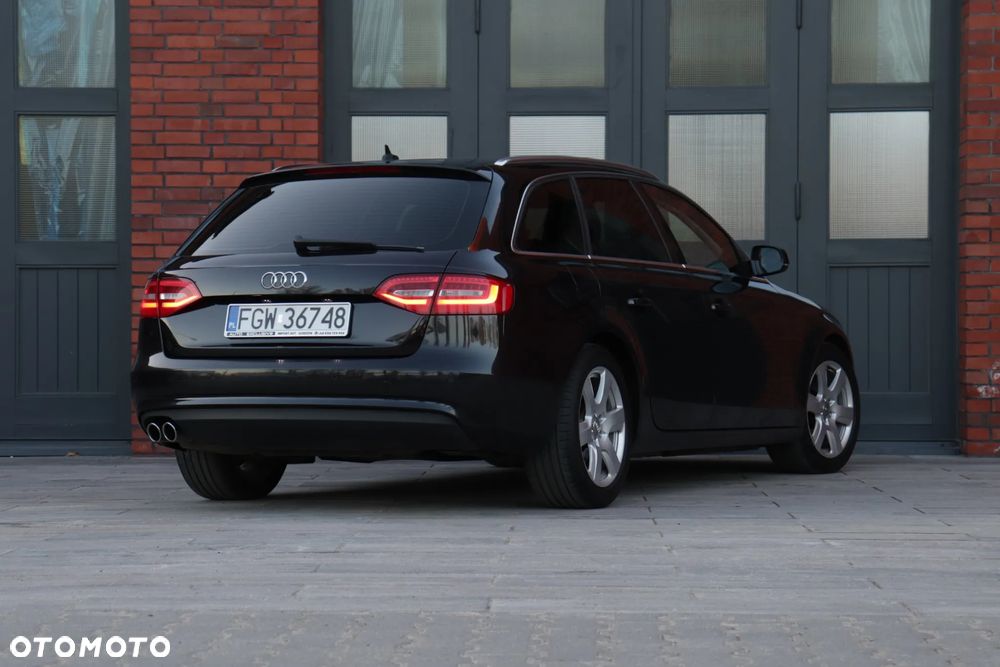 Audi A4 Avant 2.0 TDI ultra DPF Attraction - 10