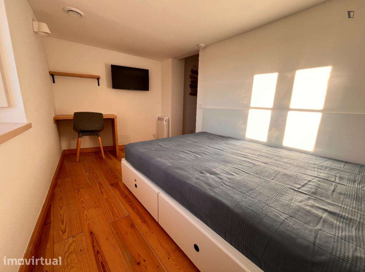 Estúdio - localizado em Baixa Coimbra - Grande imagem: 5/29