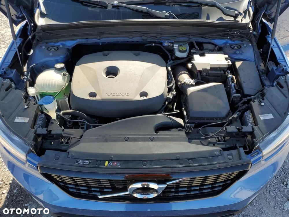 Volvo XC 40 T5 AWD R-Design - 12