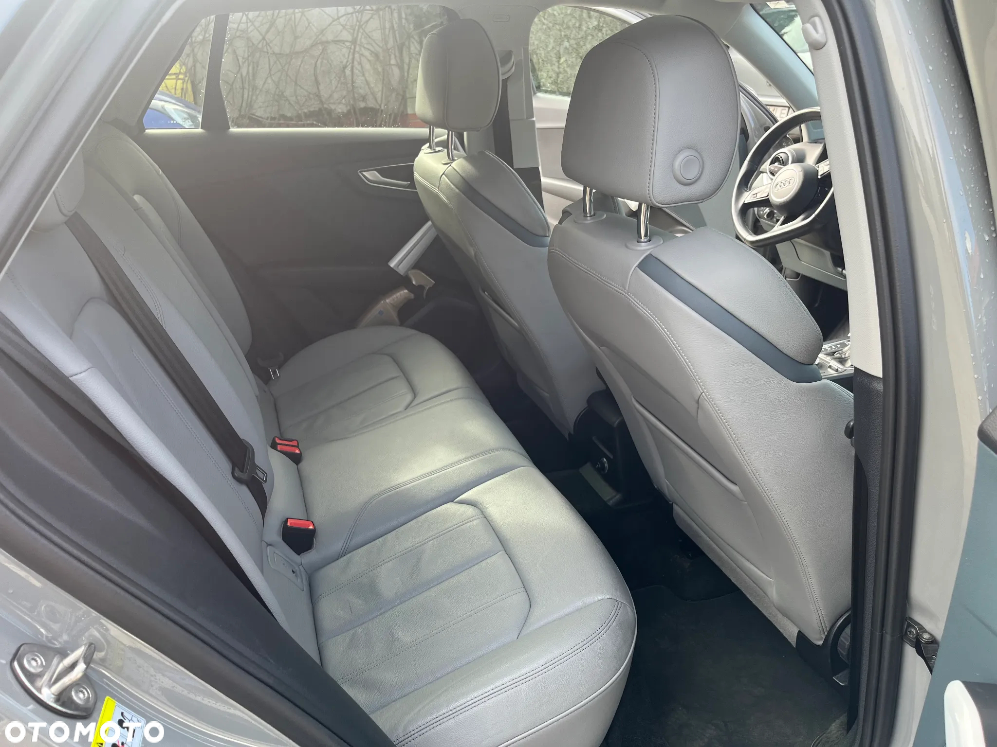 Audi Q2 35 TDI quattro S tronic design - 12