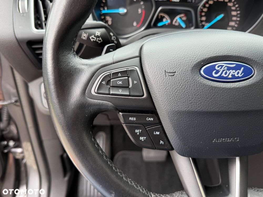 Ford Kuga 2.0 TDCi 4WD Titanium Plus - 24