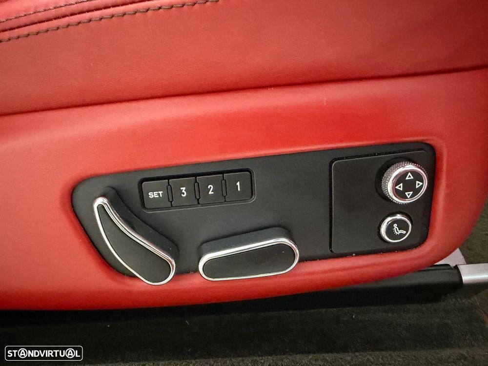Bentley Continental Cabrio GTC V8 S - 32