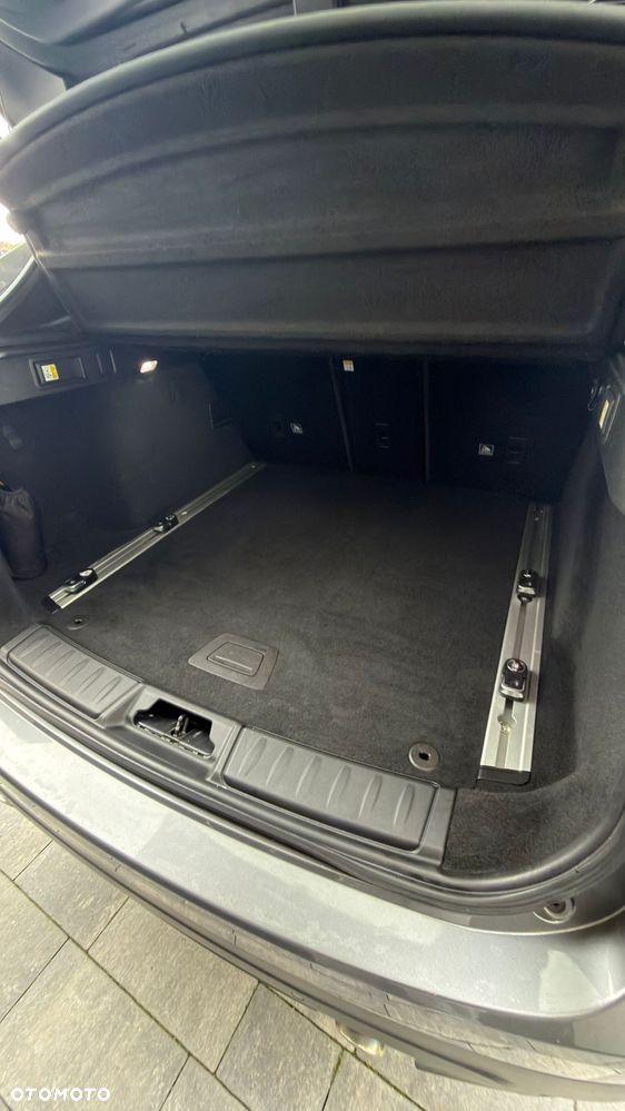 Jaguar F-Pace 2.0 i4D AWD R-Sport - 31