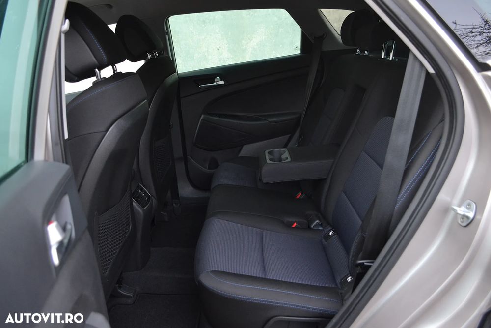 Hyundai Tucson 2.0 CRDI 4WD Automatik Style - 8