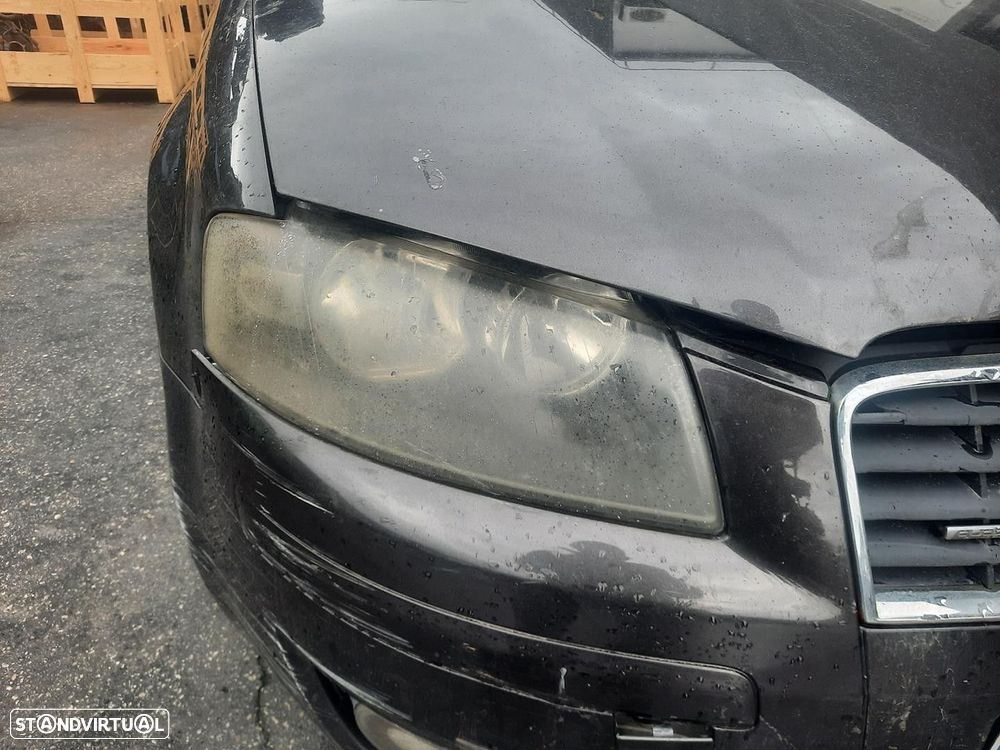 FAROL DIREITO AUDI A3 2005 -8P0941004K - 2