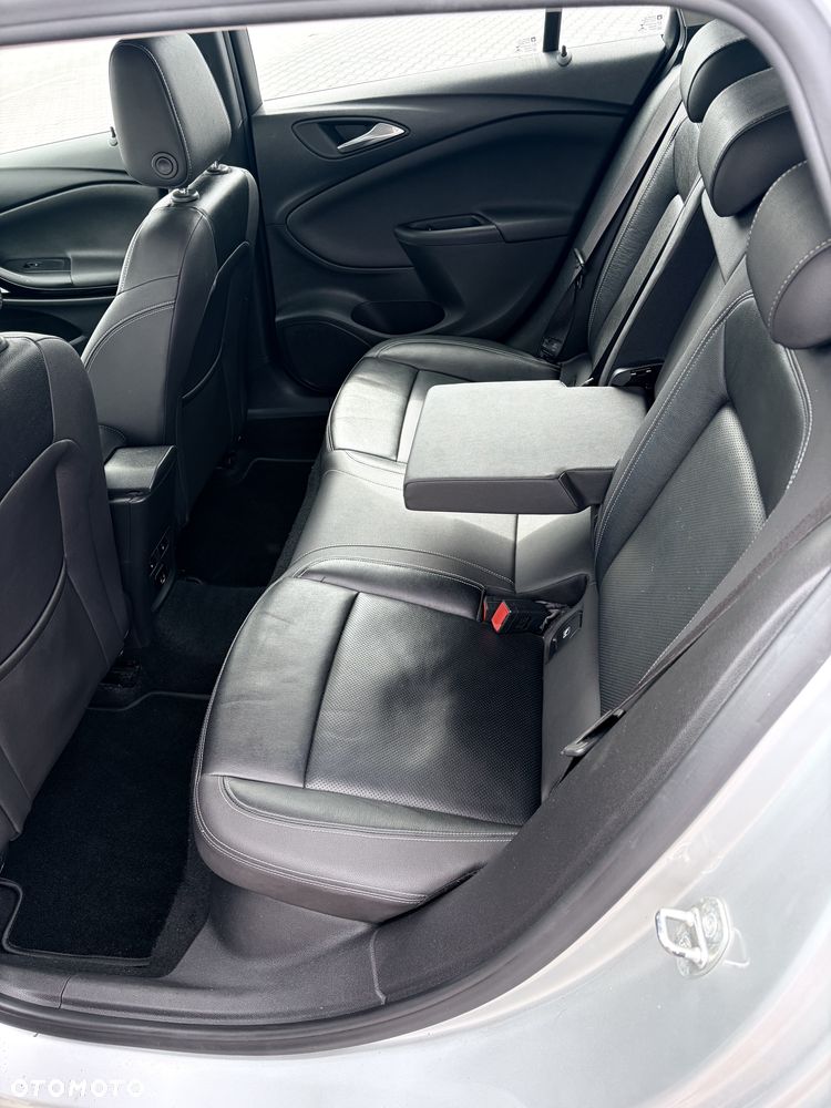 Opel Astra 1.4 T Elite S&S - 9