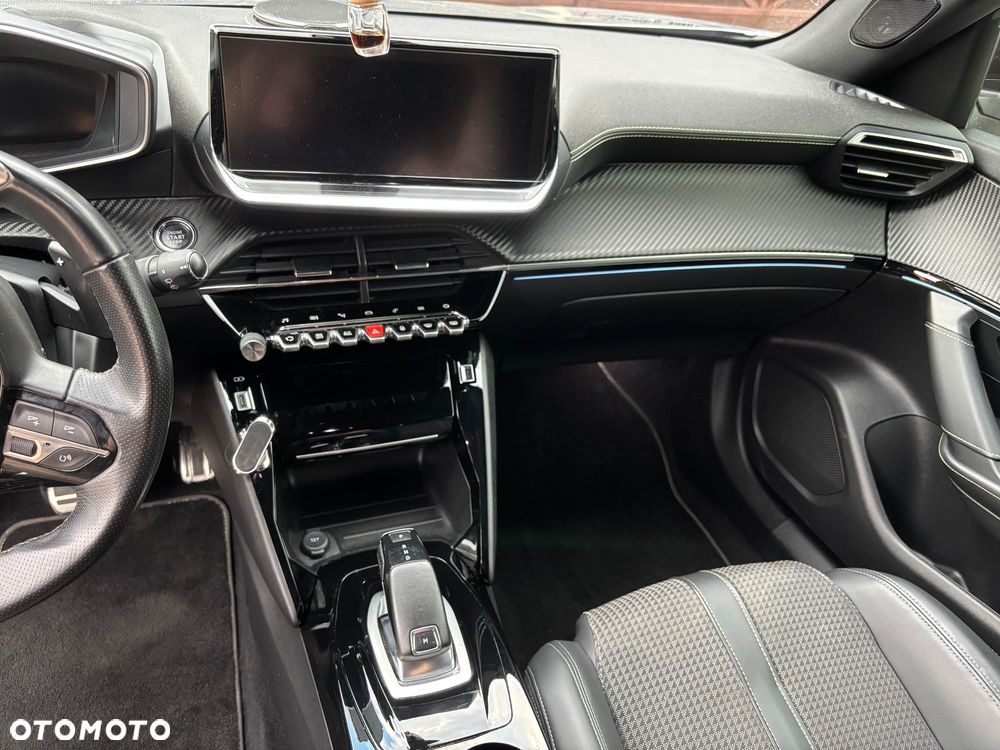Peugeot 2008 - 6