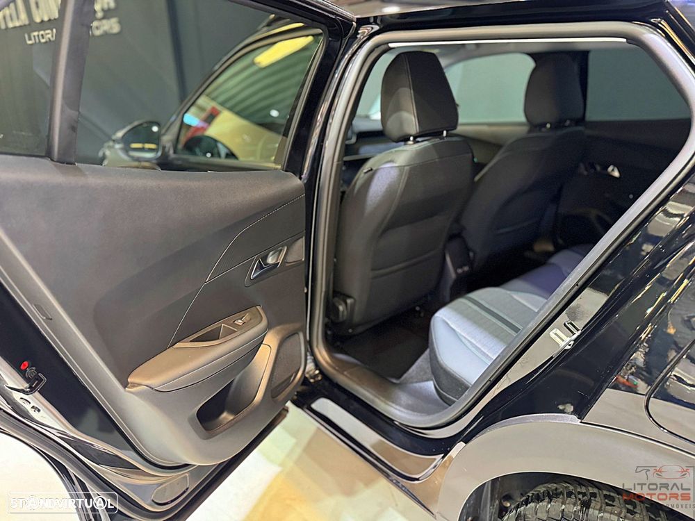 Peugeot 2008 1.2 PureTech Allure Pack - 16