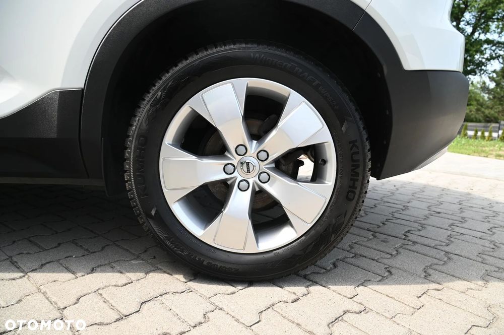 Volvo XC 40 T3 Momentum Core - 36