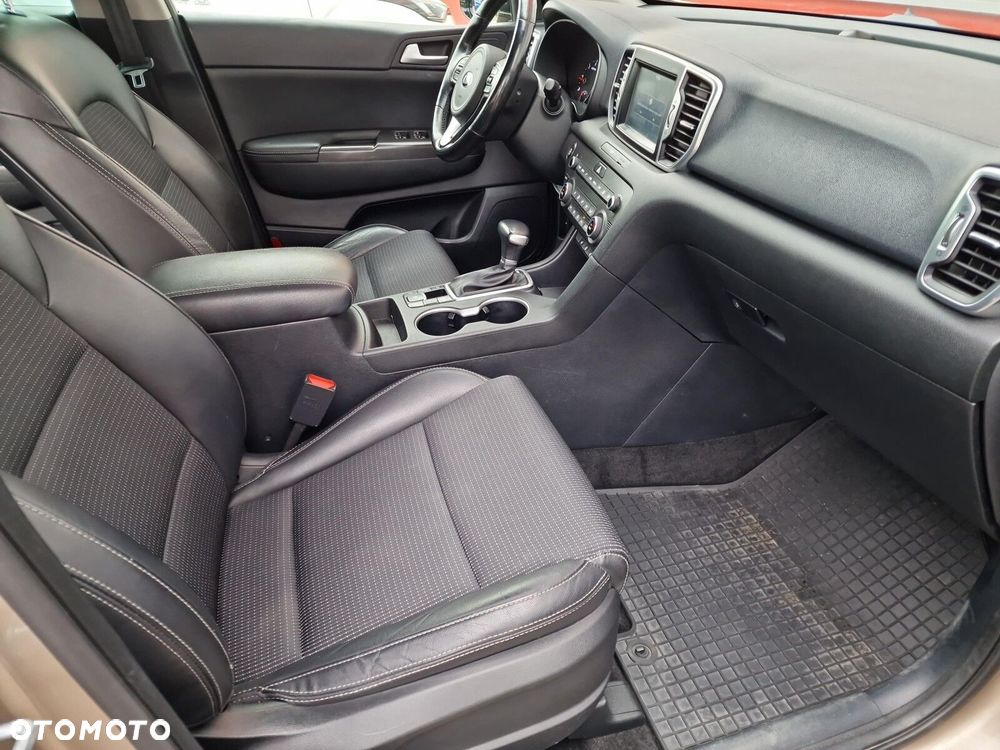 Kia Sportage - 16
