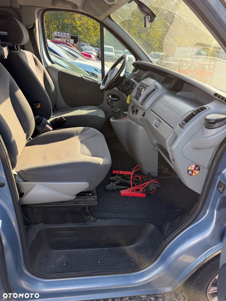 Opel Vivaro - 14