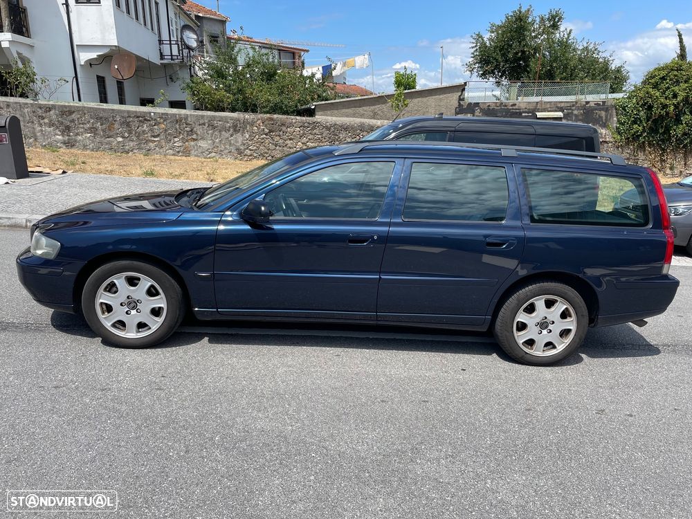 Volvo V70 T5 - 3