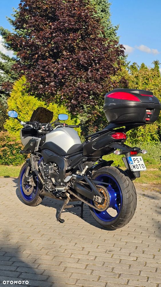 Yamaha FZ8 - 3