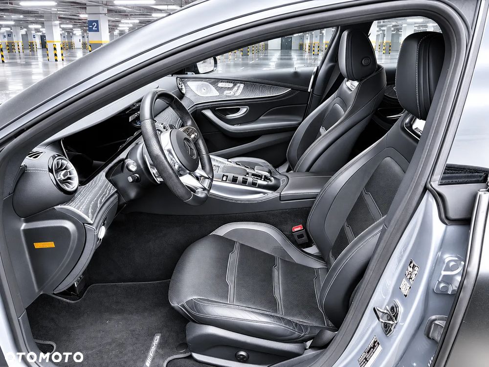 Mercedes-Benz AMG GT 43 4-Matic+ - 13