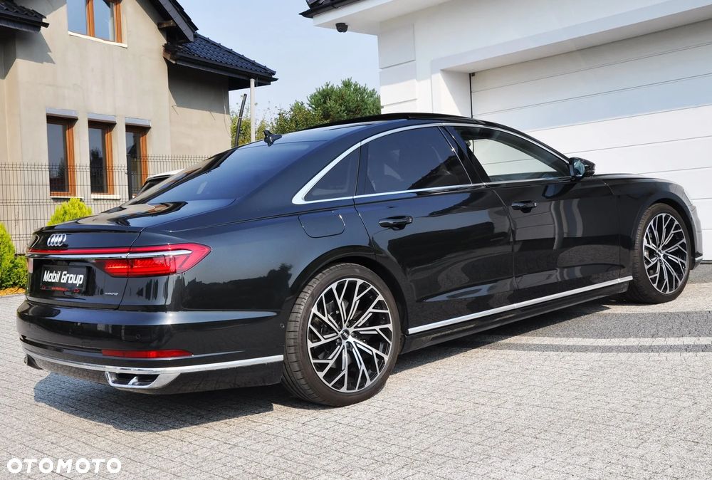 Audi A8 - 7