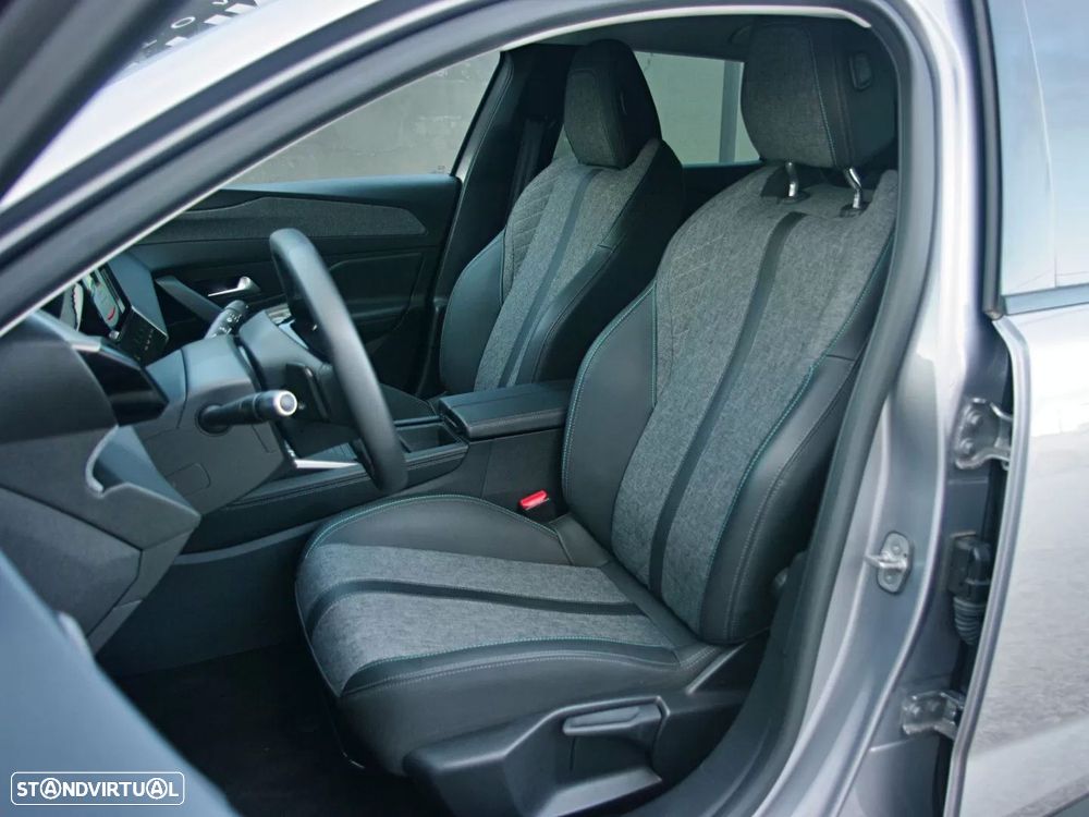 Peugeot 408 1.2 PureTech Allure EAT8 - 13