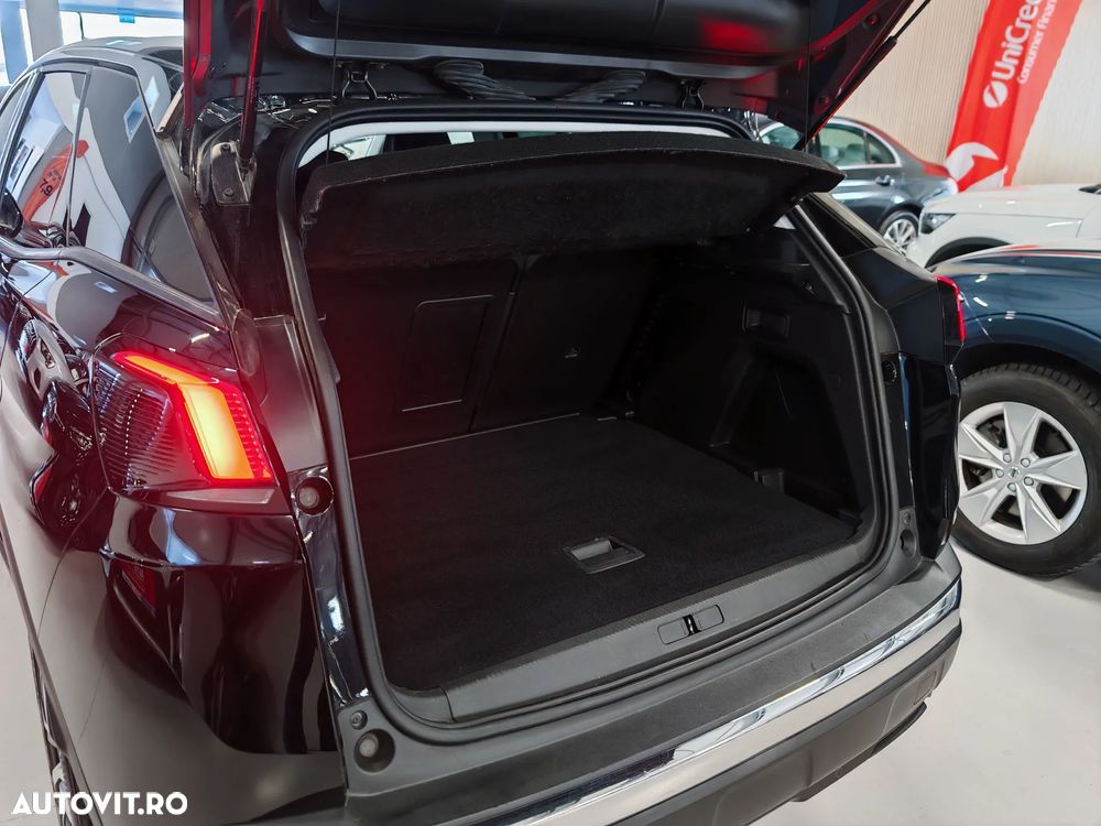 Peugeot 3008 ver-1-2-puretech-s-s-eat8-allure - 30