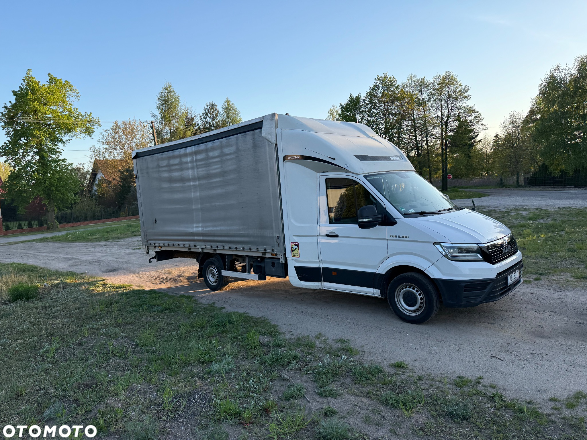 MAN TGE CRAFTER PLANDEKA NOWY MODEL LED - 2