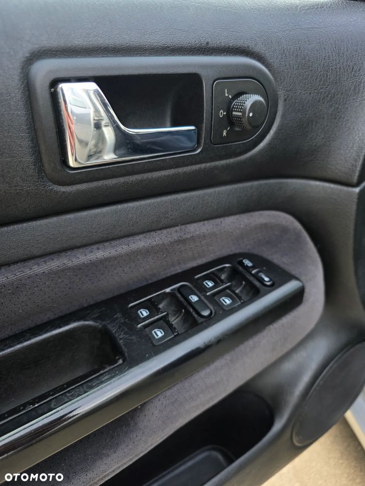 Volkswagen Golf 1.4 Comfortline - 16