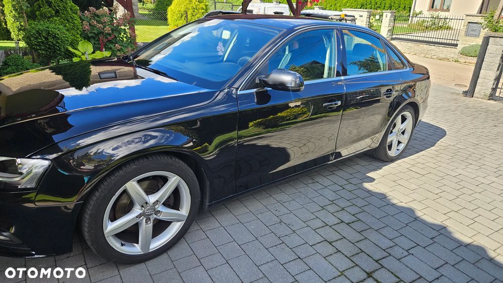 Audi A4 Limousine - 5