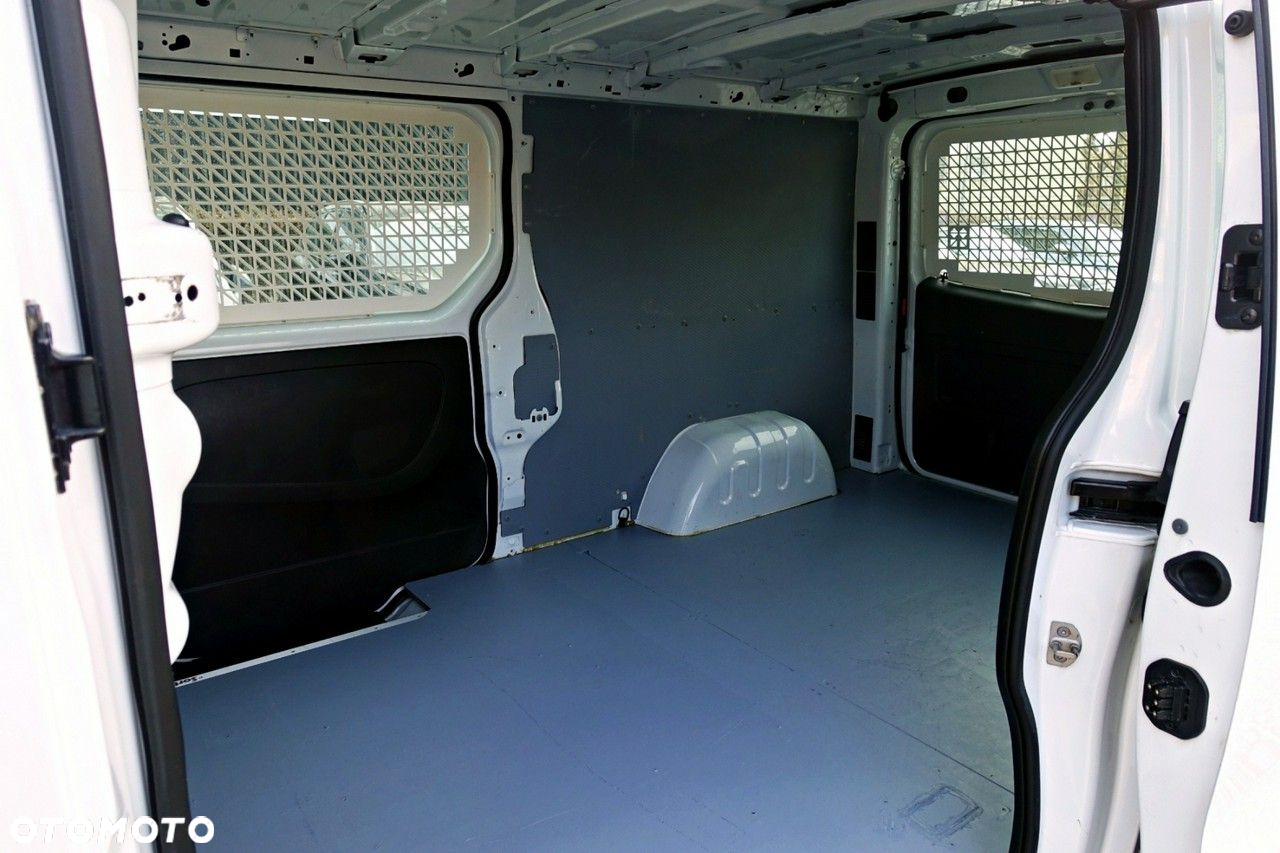 Opel Vivaro - 13