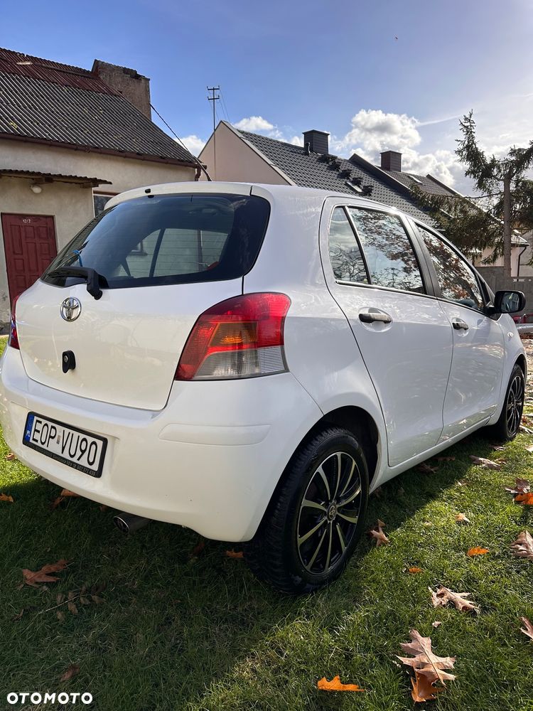 Toyota Yaris 1.33 Luna - 3