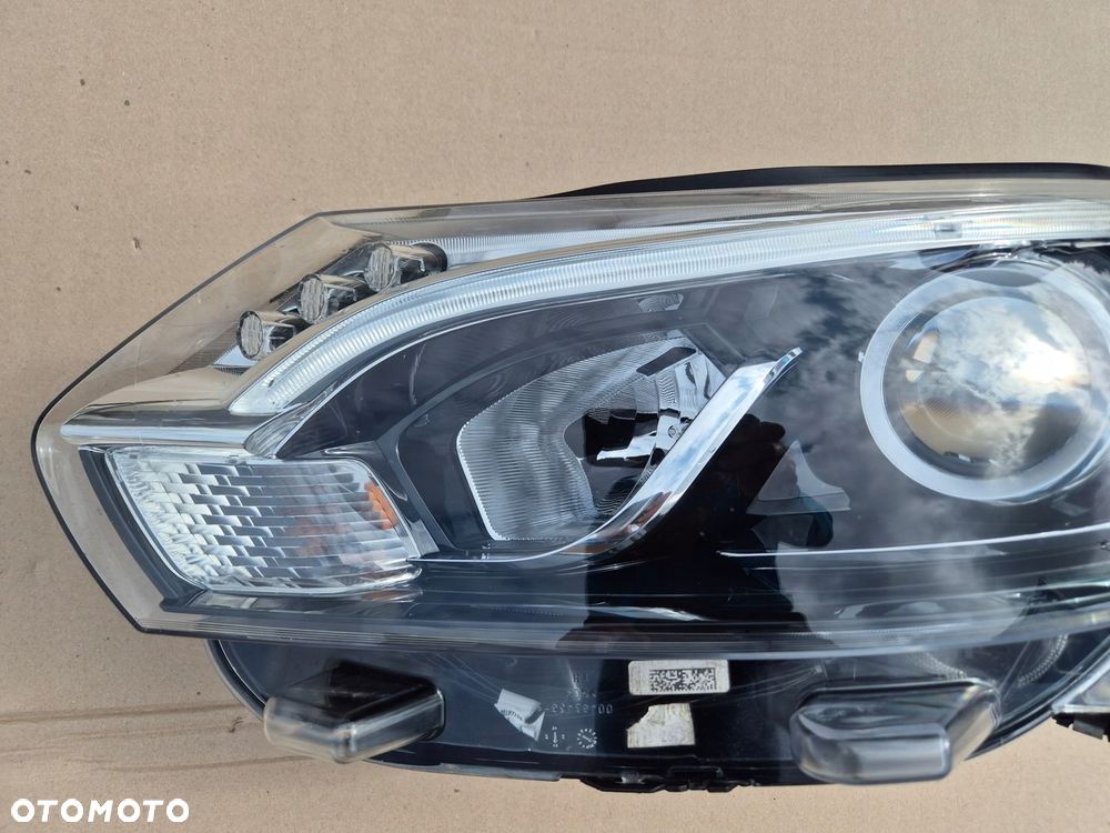Toyota Proace lampa lewa 2022-.Ksenon.LED. EU. - 3