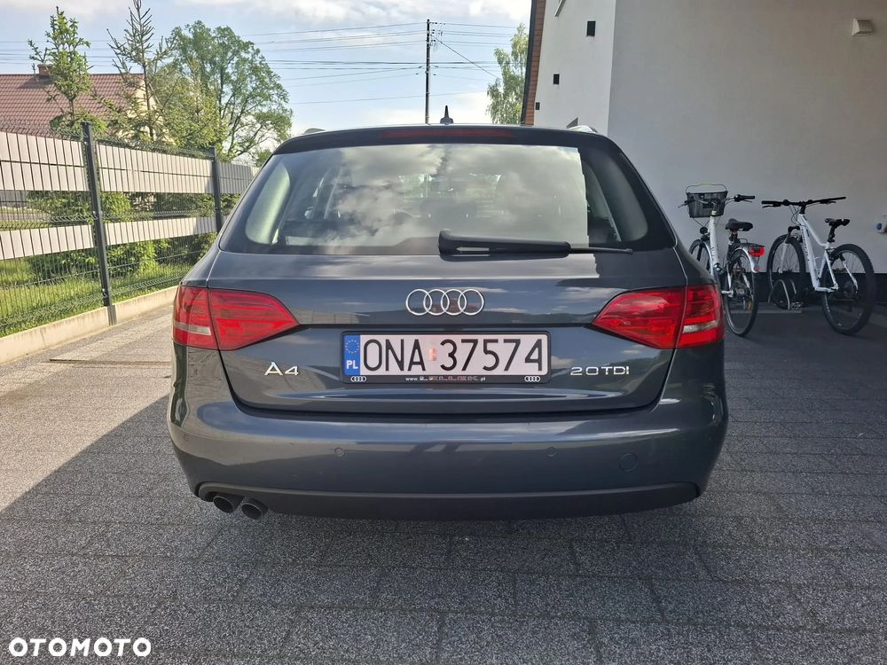 Audi A4 Avant 2.0 TDI - 6