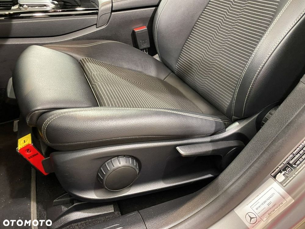 Mercedes-Benz CLA - 16
