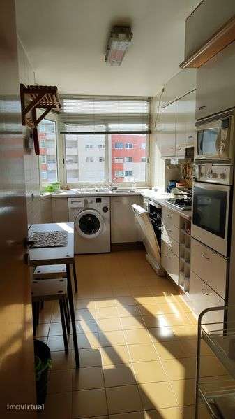Apartamento T1 mobilado e equipado - Grande imagem: 4/11