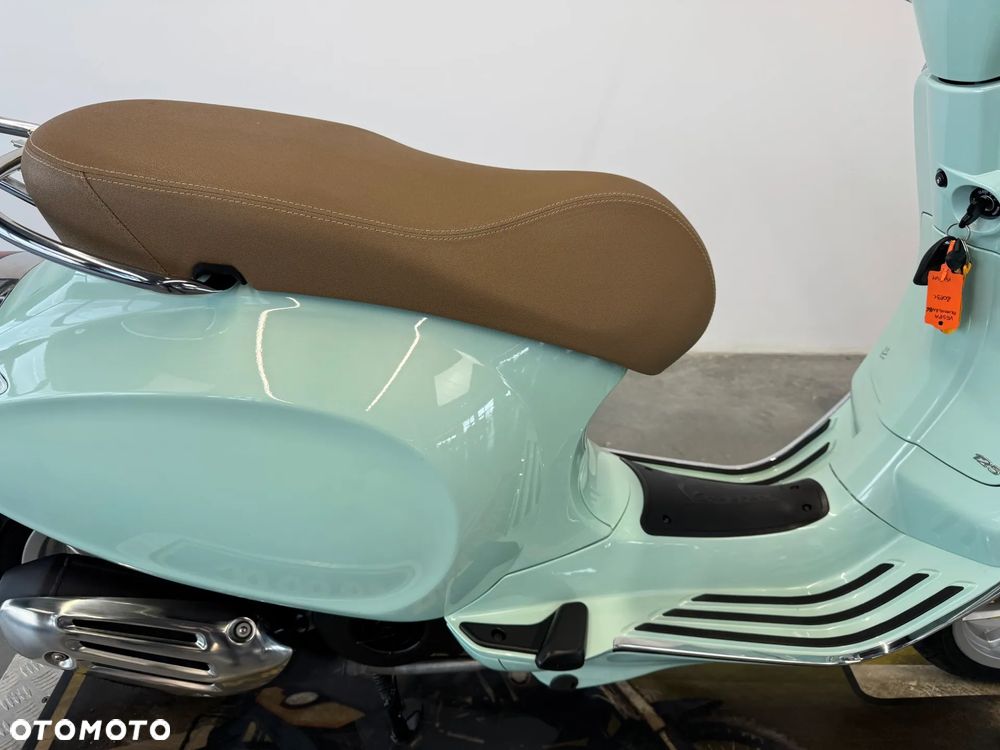 Piaggio Vespa - 14