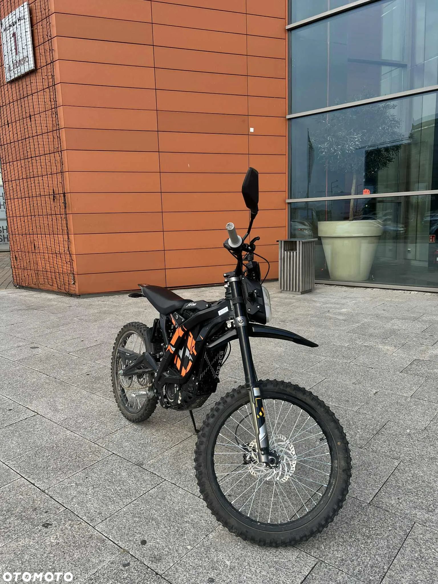 Surron Light Bee - 1