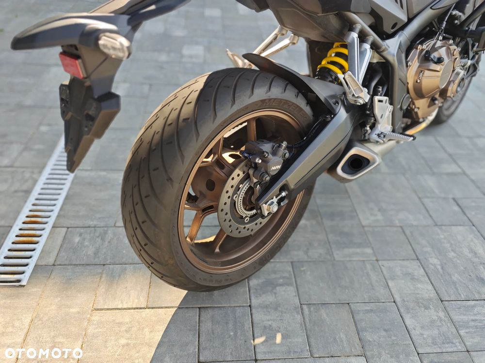 Honda CB - 32