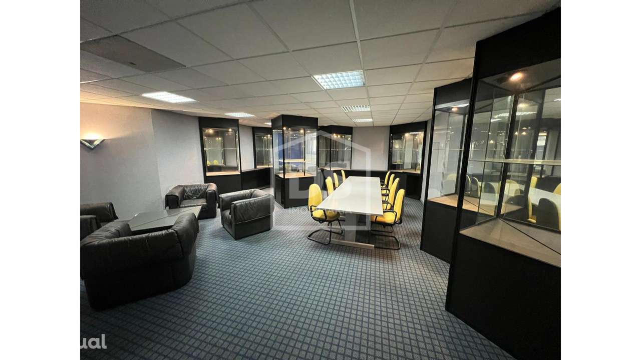 Armazém  Venda em Marinha Grande,Marinha Grande - Grande imagem: 4/22