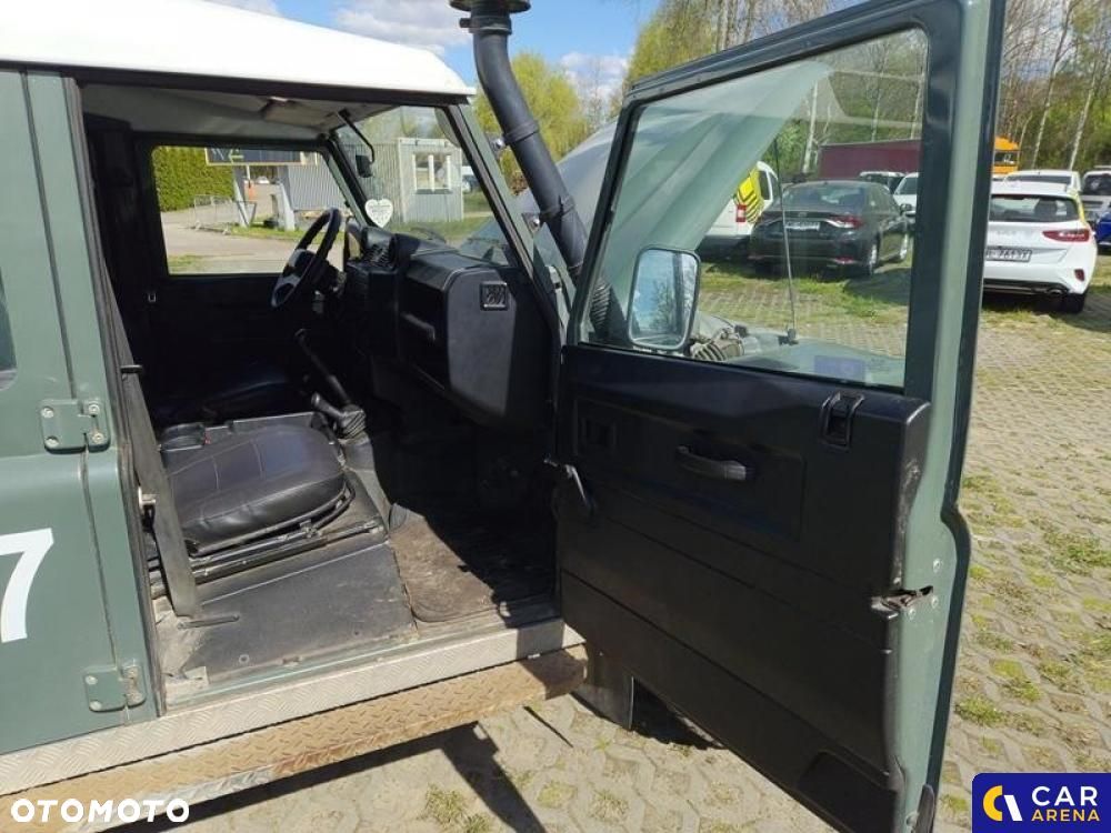 Land Rover Defender - 20
