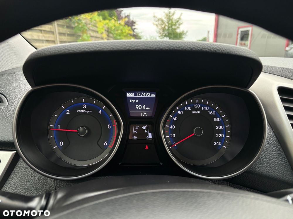 Hyundai i30 blue 1.6 CRDi Classic Navigation - 18