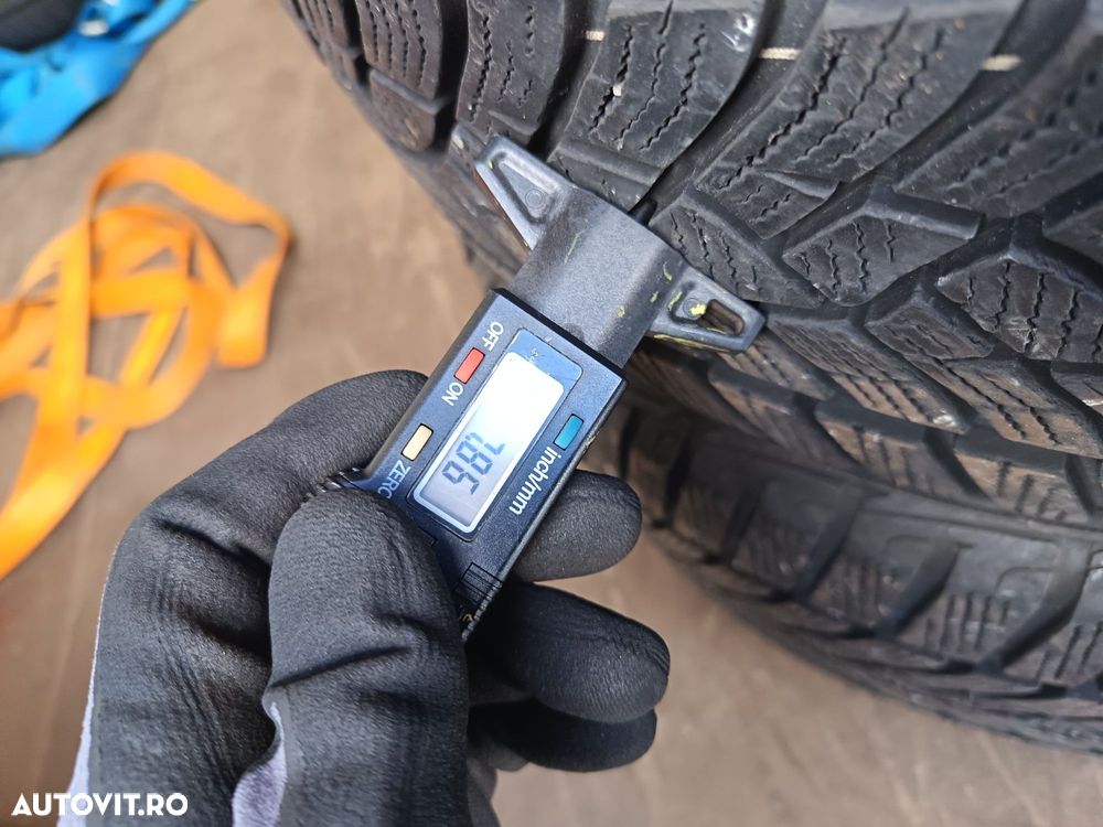 Anvelope MS 235 40 18 dunlop 2018 7mm - 4