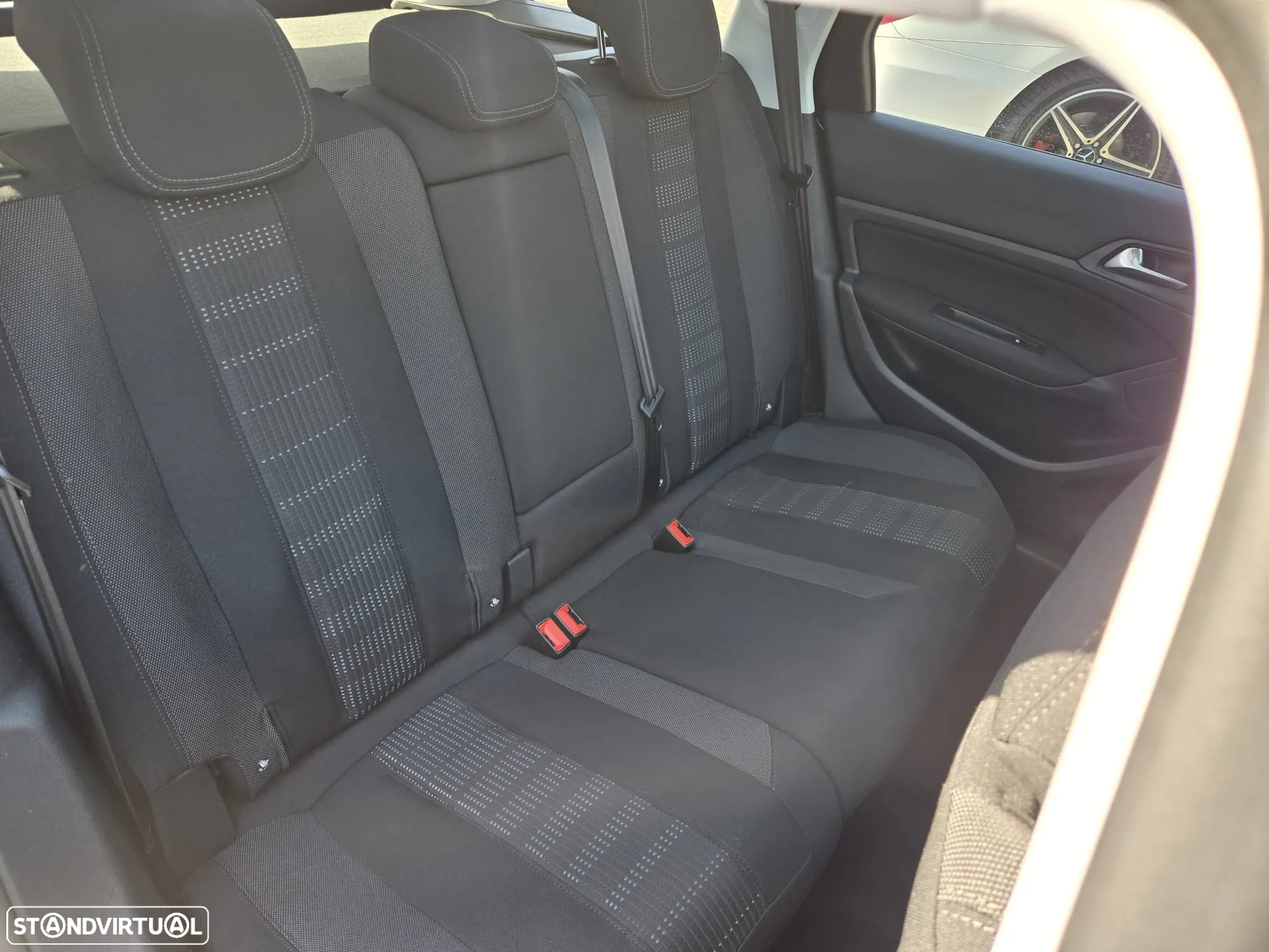 Peugeot 308 SW 1.6 BlueHDi Allure - 12